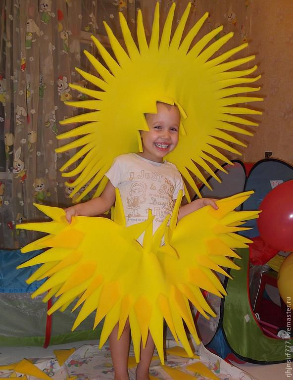 Make a quick & easy RAIN CLOUD COSTUME...Diy kids dress up, would be great  to make togehter. tha ba… | Diy costumes kids, Homemade halloween costumes,  Cloud costume