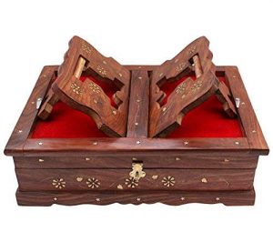 holy book stand-diwali-gift-ideas-wonderparenting