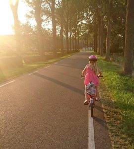 road-safety-for-kids-wonderparenting