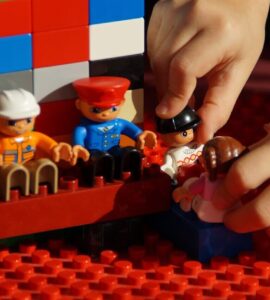 developmental-skills-every-child-should-learn-wonderparenting