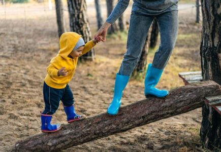 how-to-teach-life-skills-to-kids-wonderparenting