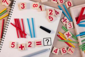 benefits-montessori-toys-for-children-wonderparenting