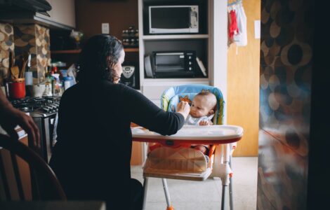 how-to-hire-a-nanny-complete-checklist-wonderparenting