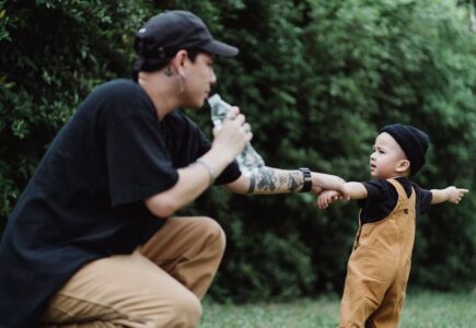 how-to-deal-with-a-stubborn-child-wonderparenting