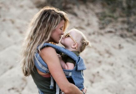 how-to-handle-a-clingy-toddler-wonderparenting