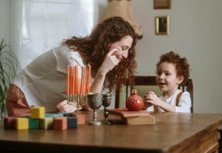 5-lessons-every-mother-should-teach-her-son-wonderparenting