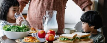 how-to-encourage-healthy-eating-habits-in-kids-wonderparenting