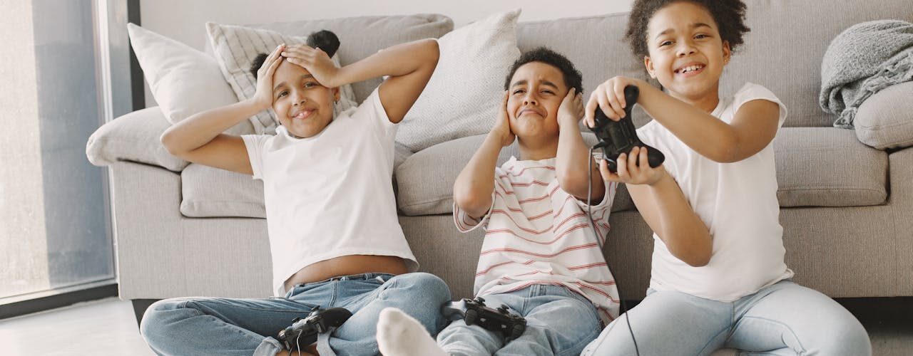 root-cause-of-sibling-rivalry-solutions-wonderparenting