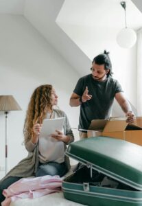 first-time-movers-guide-reducing-stressful-move-wonderparenting