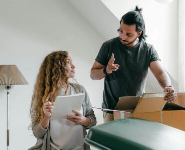 first-time-movers-guide-reducing-stressful-move-wonderparenting