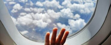 infant-car-seat-airplane-travel-safe-stress-free-tips-wonderparenting