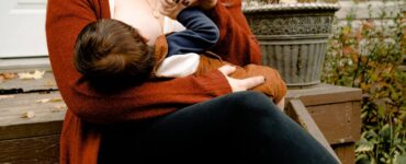 breastfeeding-routines-modern-moms-wonderparenting