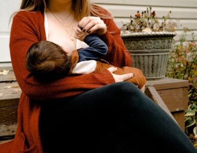 breastfeeding-routines-modern-moms-wonderparenting