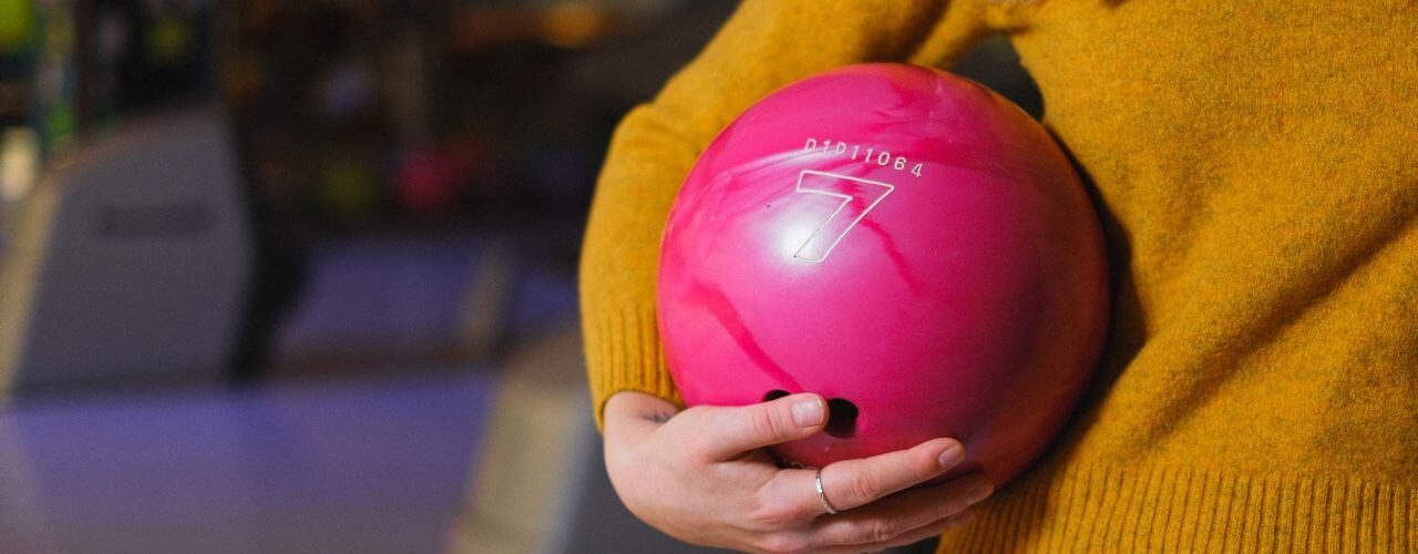 how-to-introduce-kids-to-bowling-parents-guide-wonderparenting